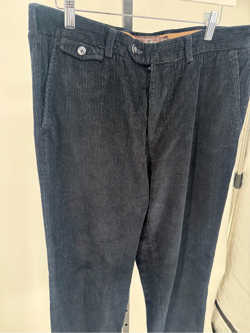 VTG Men's Black Corduroy Pants - Classic Straight Fit